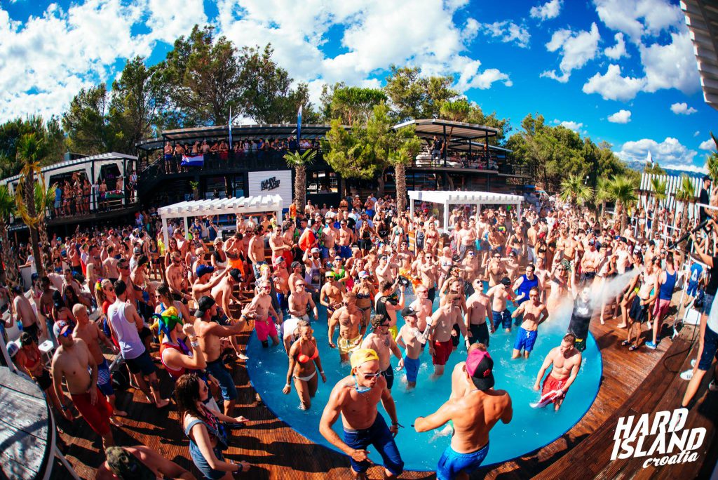 Sun, Beach, Hardstyle - Hard Island Report - Hardstyle Mag