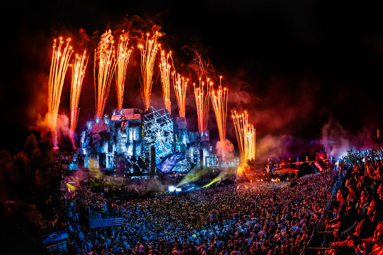 Saturday endshow at Mysteryland 2025