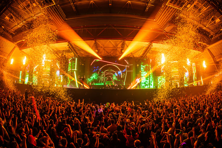 Confetti at APEX 2025